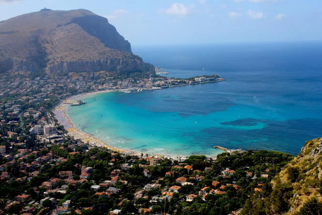 My Sweet Home Palermo 0*,  Italy